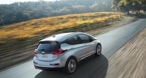 雪佛兰Bolt25万起 里程超特斯拉Model 3