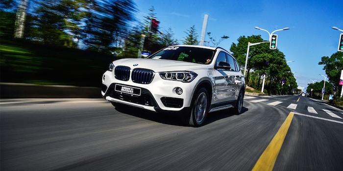 试驾BMW X1 25Le 我仍爱着这个糟糕的世界