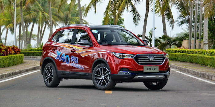 10万买自动挡SUV 奔腾X40/瑞虎3哪个好？
