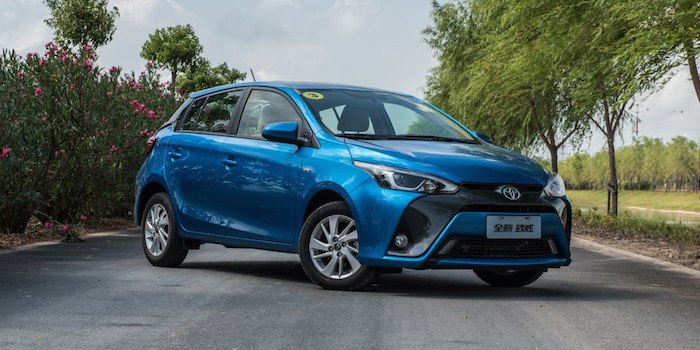 谁是性价比之王？YARiS L致享对比锋范