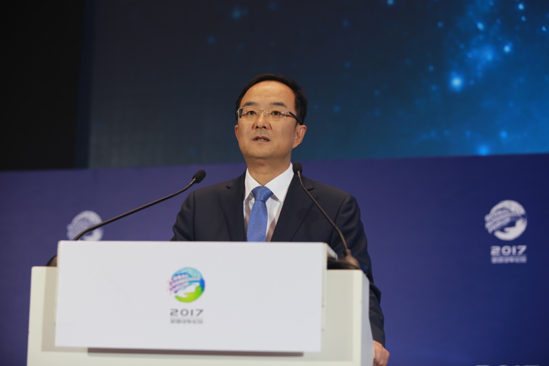 安聪慧：实现可持续发展才能在世界舞台站稳脚跟