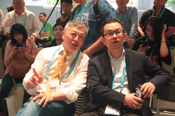 NEVS展台活捉滴滴杨峻 一言不合大佬就要搞事情？