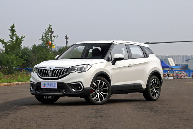 中华V3 2017款 1.5T AT旗舰型