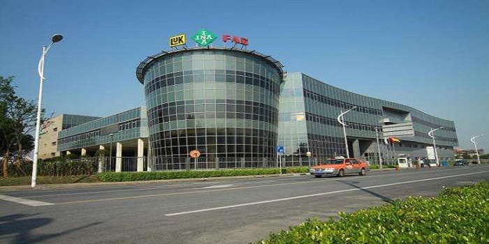 零部件引发车企“停产”危机 背后的缘由值得深思