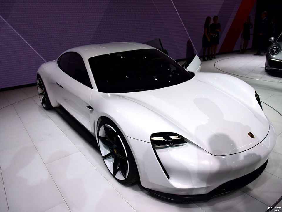 保时捷 Mission E 2015款 Concept