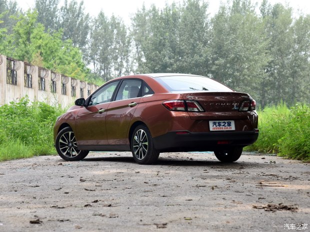 东风启辰 启辰D60 2017款 1.6L CVT智联豪华版
