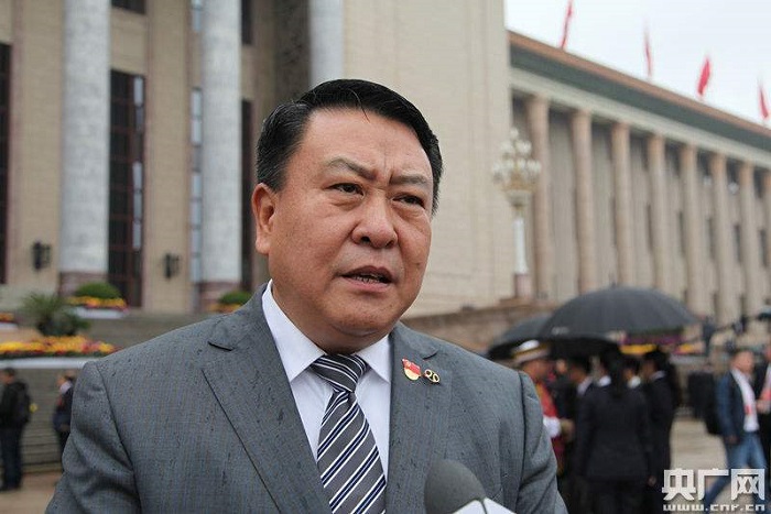 徐和谊：建议关注当前新能源汽车的推广普及 