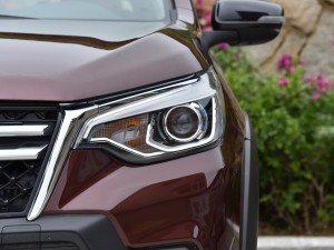 东风启辰 启辰T70 2018款 1.4T 手动睿享运动版
