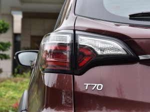 东风启辰 启辰T70 2018款 1.4T 手动睿享运动版