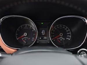 东风启辰 启辰T70 2018款 1.4T 手动睿享运动版