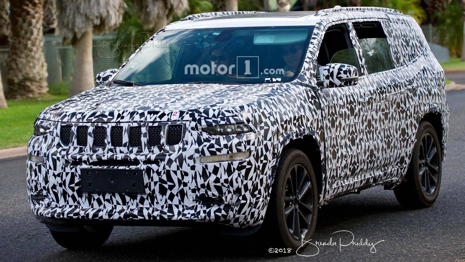 造型宽大 曝Jeep全新SUV大瓦格尼路试谍照