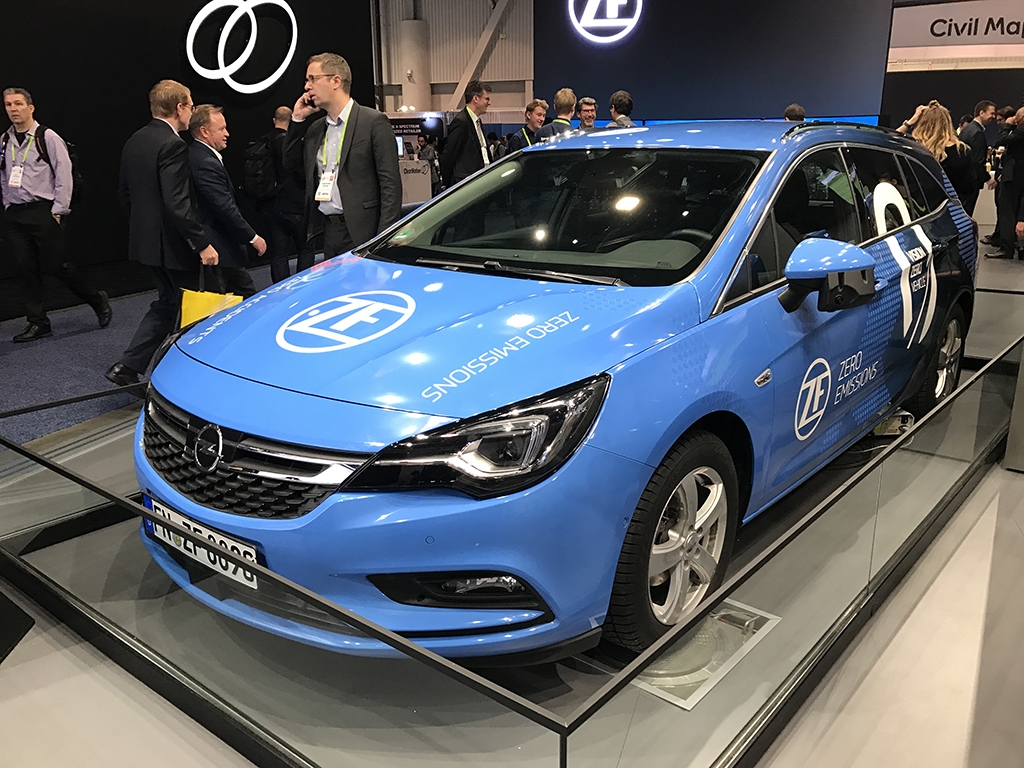 2018 CES：采埃孚现场展示ProAI原型车