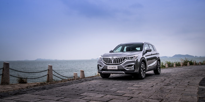 源自宝马技术支持 中华V6 SUV 十万元最佳选择