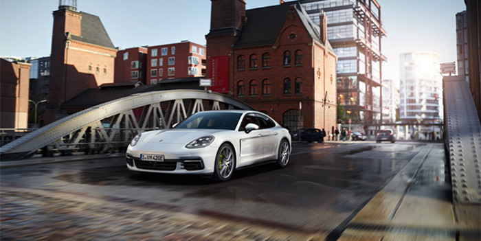 保时捷Panamera 4 E-Hybrid上市 售127.7万元