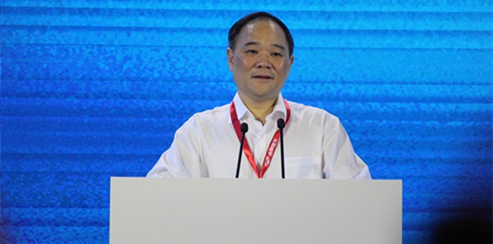 李书福：吉利愿意与其他车企共享新能源技术