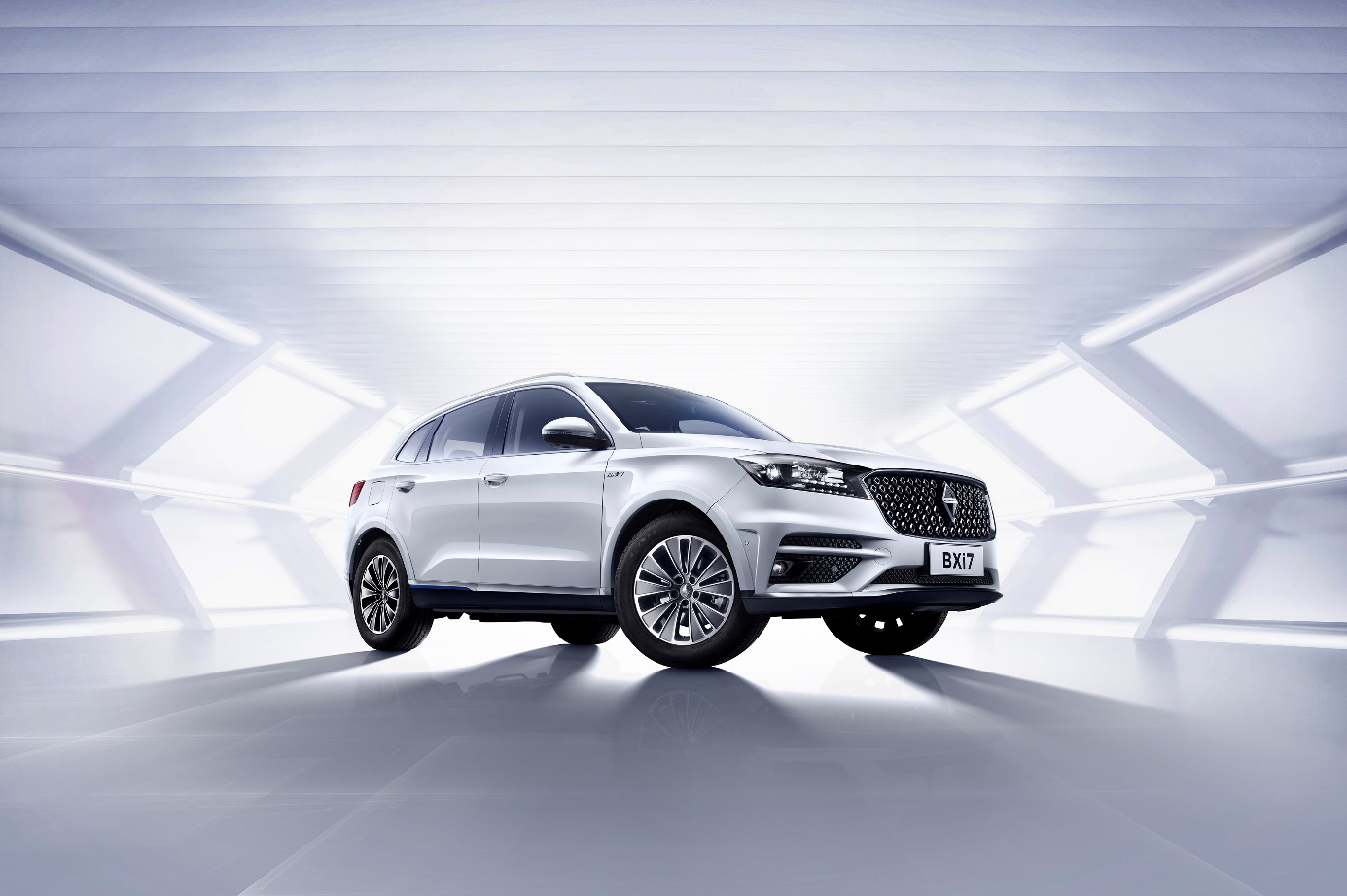宝沃首款纯电SUV BXi7陆续向用户交付新车