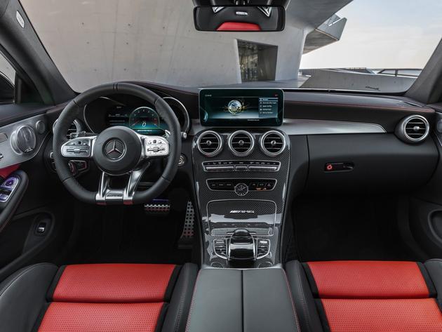 AMG新款C 63 S车系官图发布 搭4.0T V8动力/3.9秒“破百”