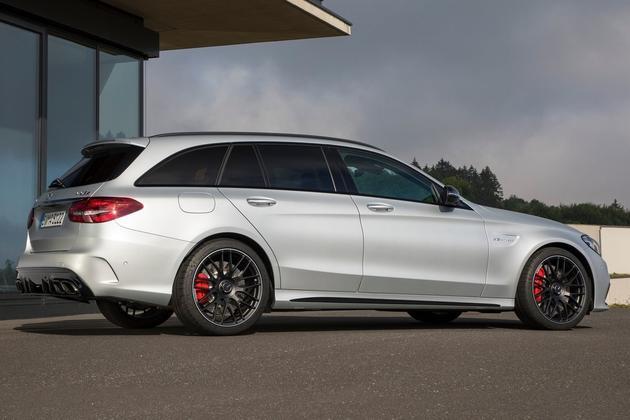 AMG新款C 63 S车系官图发布 搭4.0T V8动力/3.9秒“破百”