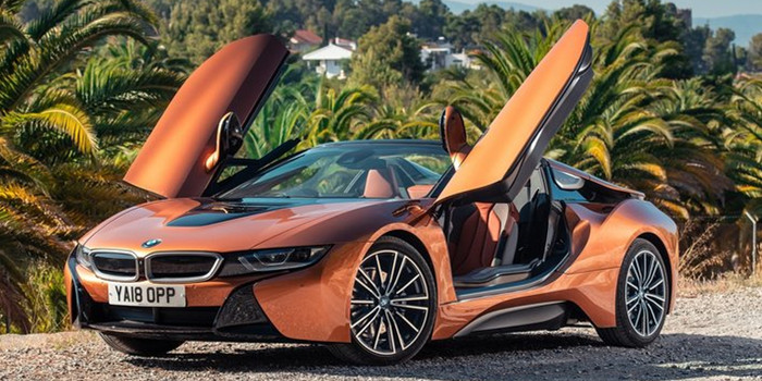 BMW i8 Roadster [UK]