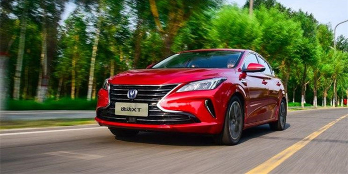 试驾2018款长安逸动XT1.6L 感知“温柔”的心