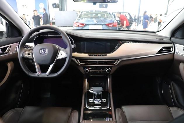 补贴后或售11.99-12.99万元 逸动EV460将于10月18日上市