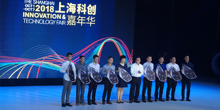 与上市同步 荣威MARVEL X首批交付500台