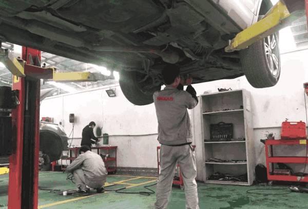 四种最伤底盘的行为 过减速带不算最毁车