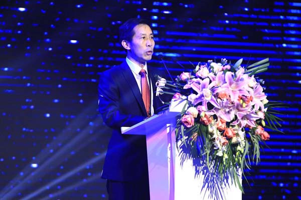 上汽红岩2019年营销商务年会在博鳌隆重举行