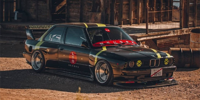 BMW E30
