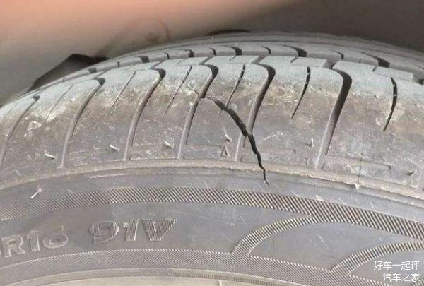 开车前检查轮胎 出现3种情况 第1件事就是换胎