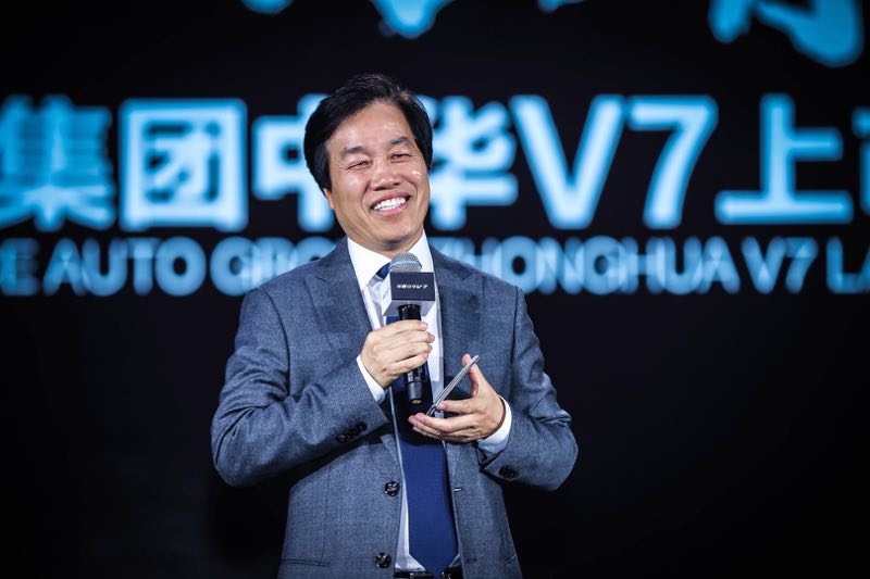 官宣！阎秉哲接替祁玉民任华晨汽车董事长