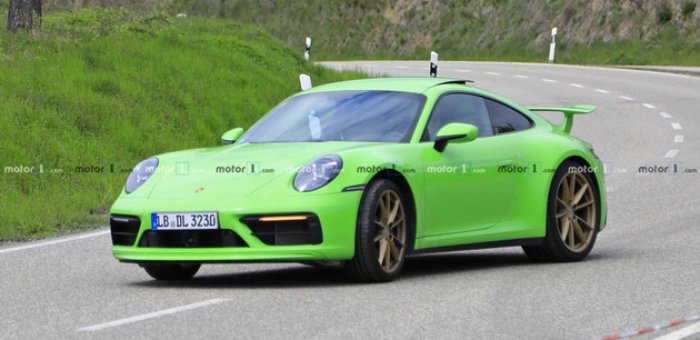 全新保时捷911路试 疑为911 Turbo或GT3？