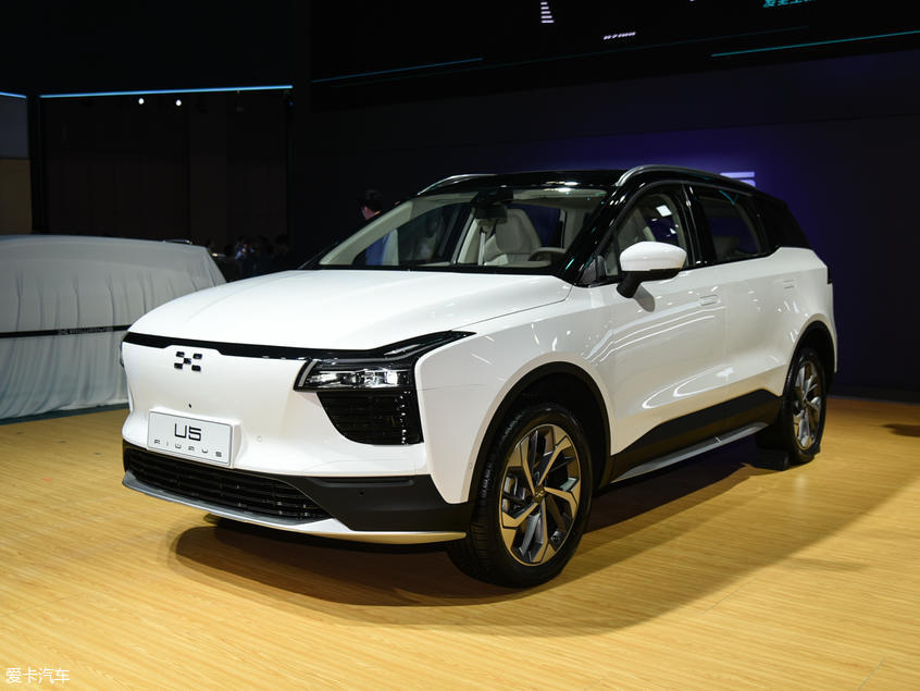爱驰汽车2019款爱驰U5 