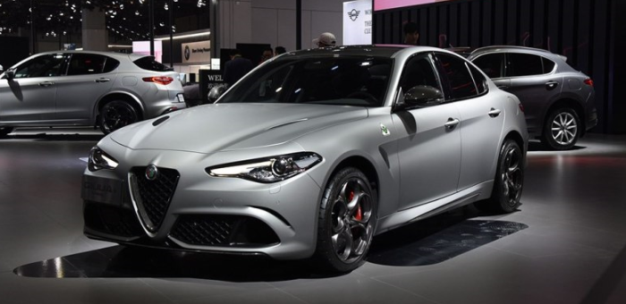 2019款Giulia/Stelvio上市 售价37.98万起