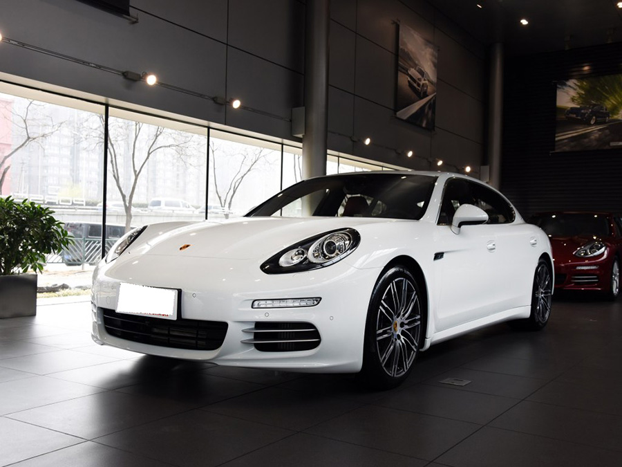 保时捷召回5.7万辆Cayenne、Panamera