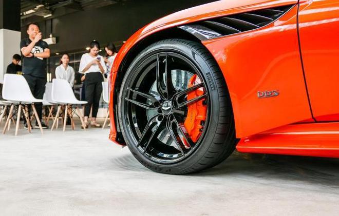 阿斯顿·马丁DBS Superleggera Volante国内首发