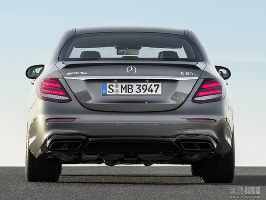 破百仅3.4秒 全新梅赛德斯-AMG E63官图
