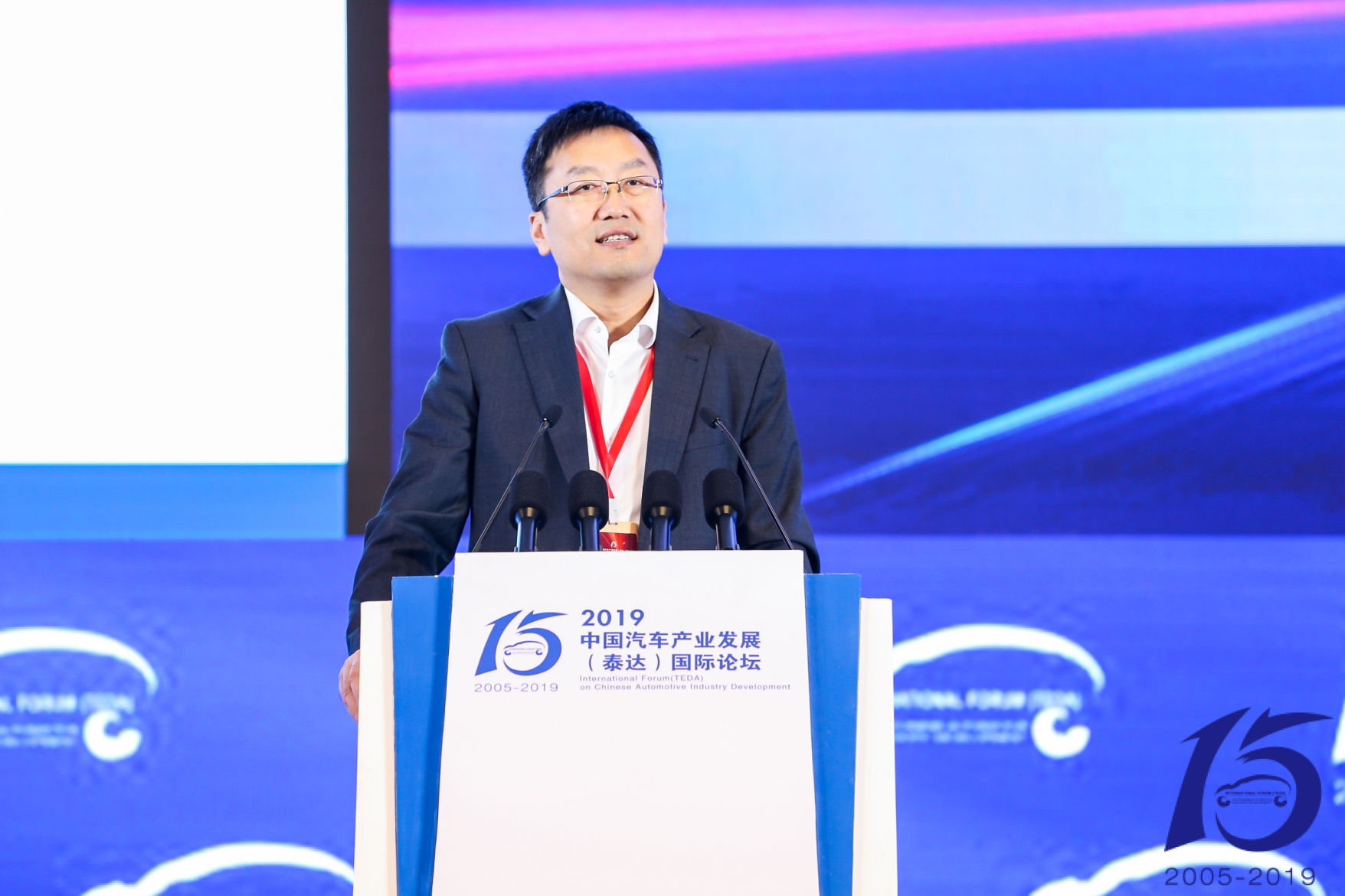王晓明：汽车产业格局正在重塑，品牌是关键力量