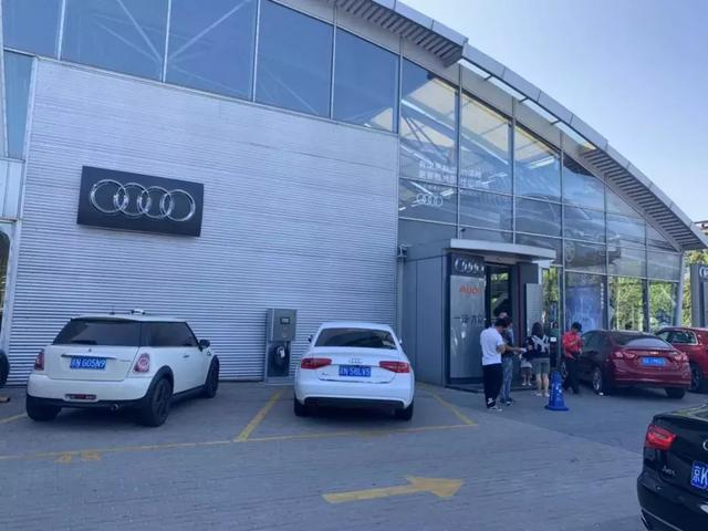 探店：奔驰GLC小幅度优惠 奥迪Q5L降10万