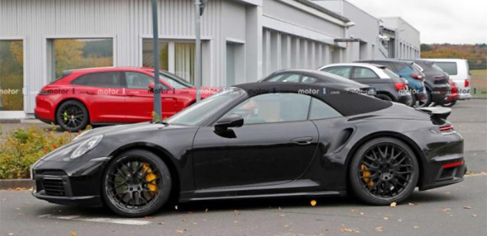 超过650马力 新911 Turbo敞篷版谍照