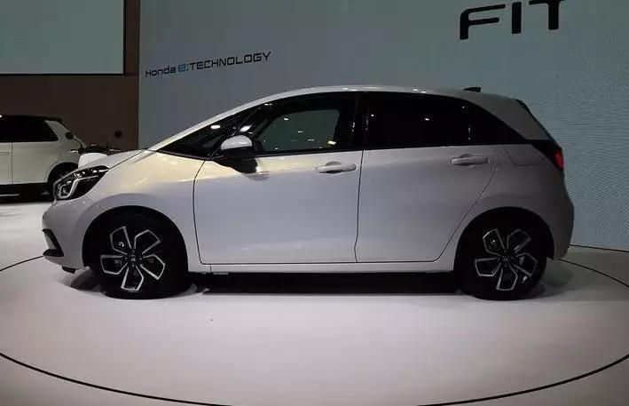 2020年值得期待的5款轿车，飞度、两厢思域、高尔夫领衔！