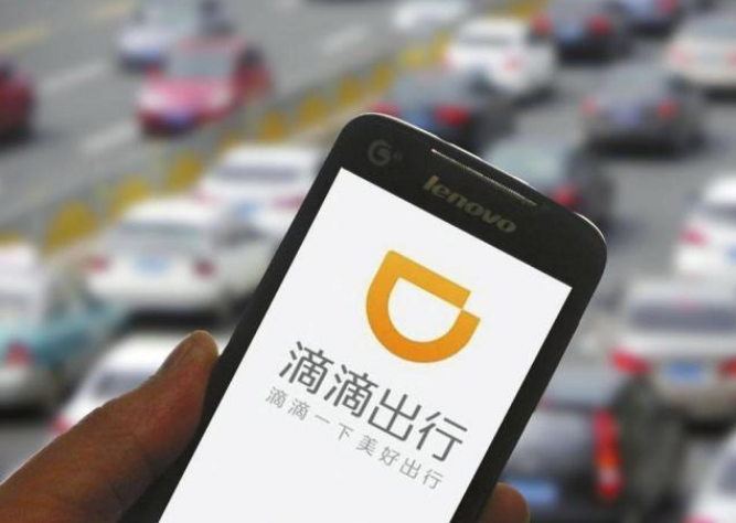 免费服务14城医务人员 滴滴组医护车队