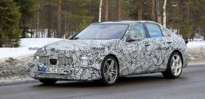 2021年发布 新梅赛德斯AMG C53谍照曝光