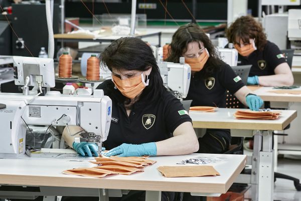 大家买得起的兰博基尼 3D打印面罩和口罩来了