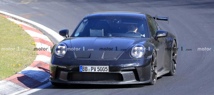 最大功率达到550马力 911 GT3低伪谍照曝光