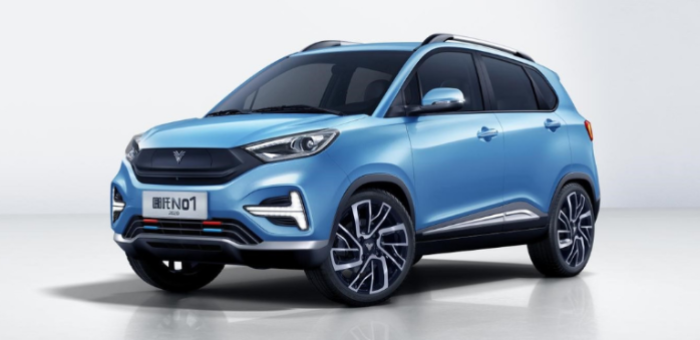 2020款哪吒N01发布 新增黛蓝和瓷青涂装