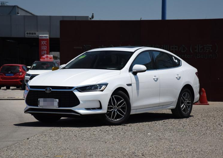 比亚迪5月售出3.2万辆汽车 同比下滑6.2%