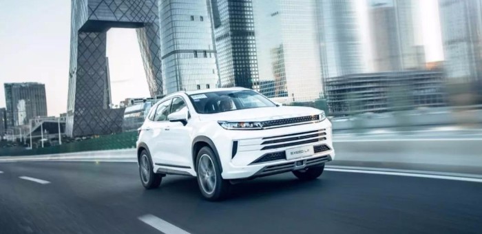星途LX1.5T上市售价12.59万起 百公里油耗6.9L
