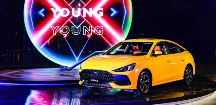 从“八万潮跑 拿下青春”的全新MG5看名爵品牌年轻化