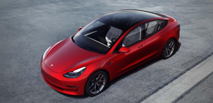 国内销量登顶 2020年Model3销量近14万辆 